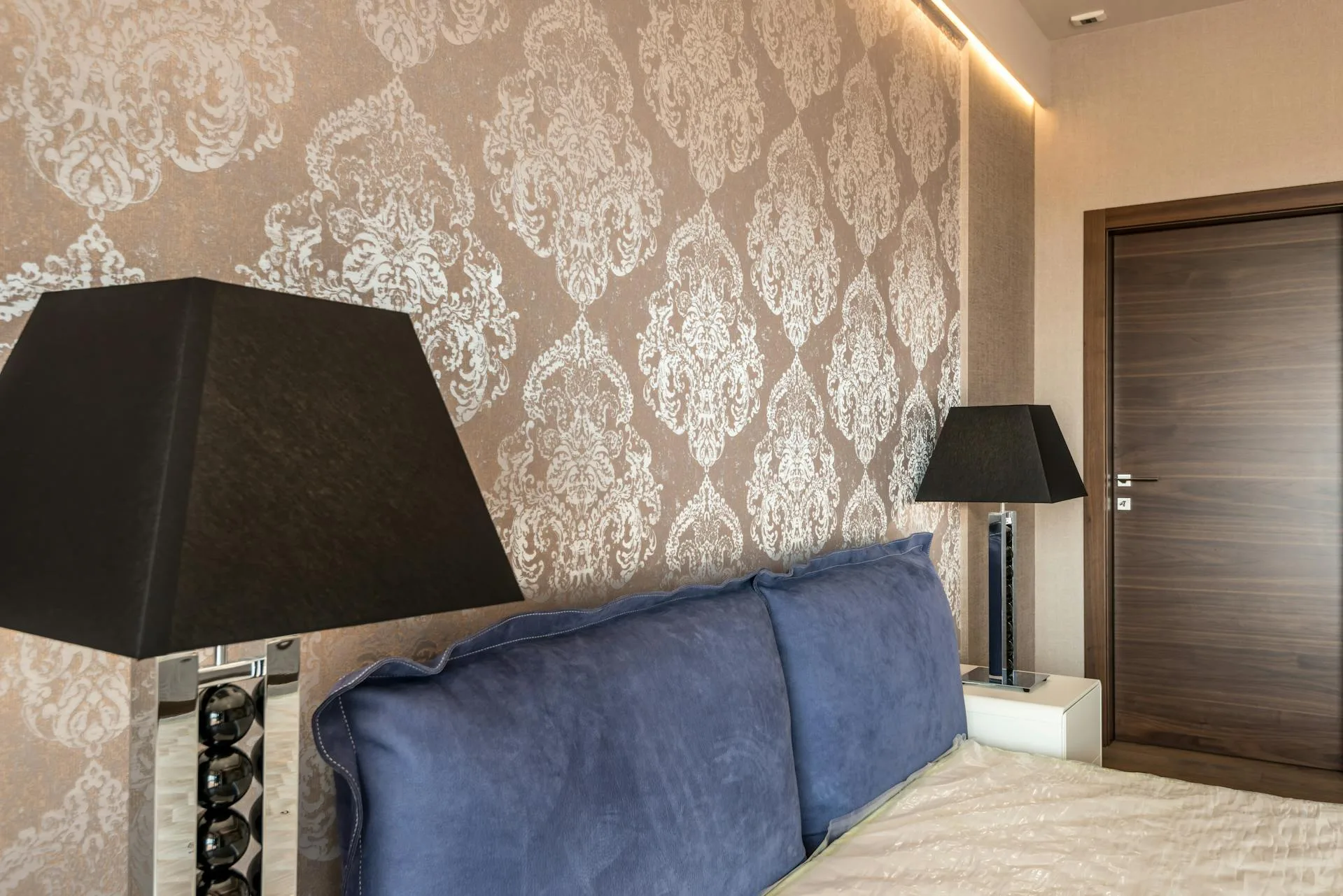 Commercial Wallpaper Installation in Fort Worth